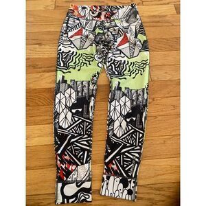 Reebok, women's multicolor fun patterned athletic leggings size medium